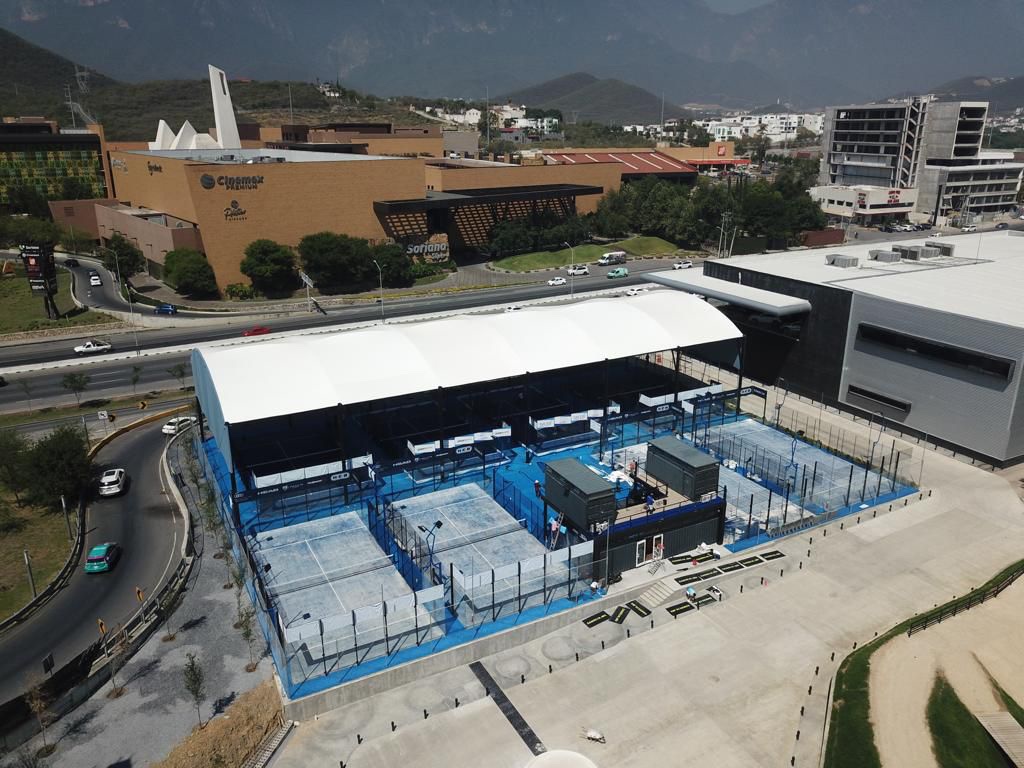 Detalle de las canchas y la estructura del club